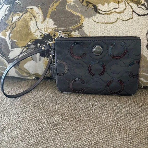 Coach Gray Pop Art Sequin & Satin Clutch or Wristlet. - Picture 10 of 16